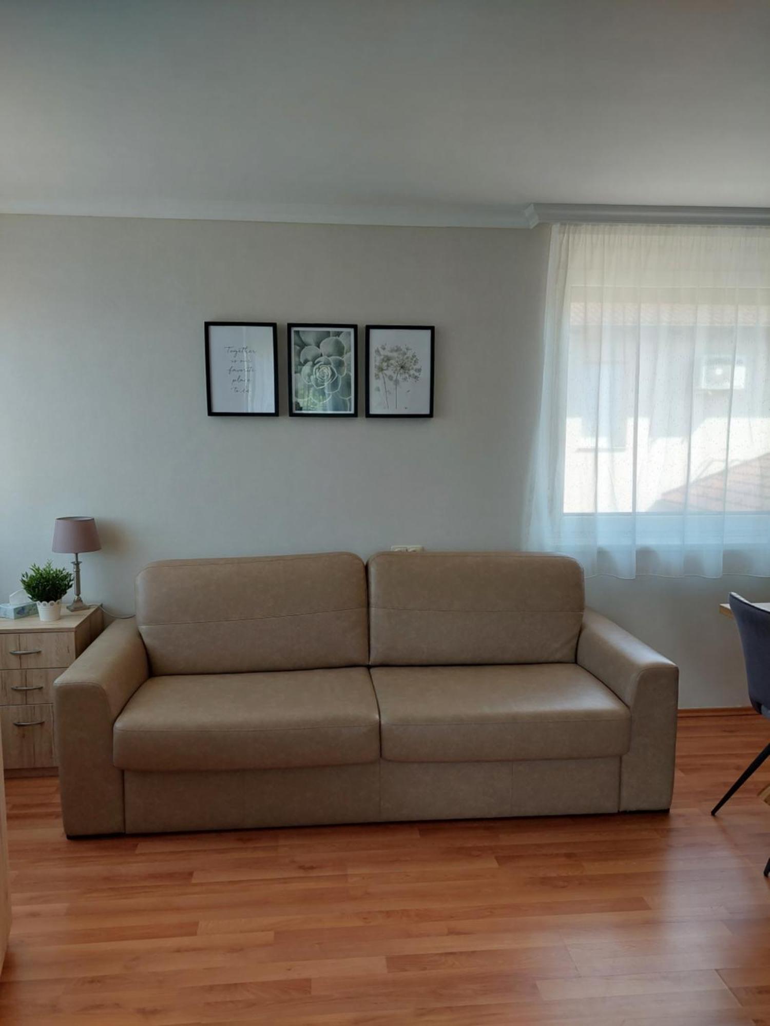 Elek Apartmanhaz Hajdúszoboszló Extérieur photo
